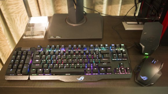 Claymore mechanical gaming keyboard and Spatha gaming mouse