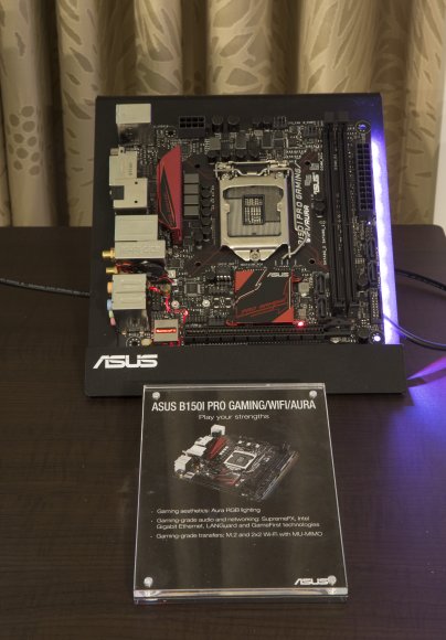 ASUS B150I Pro Gaming_WiFi_Aura