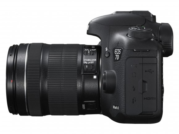 7D_Mark_II_EF-S18-135STM Left